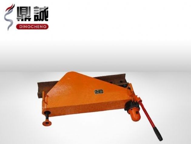 點擊查看詳細信息<br>標題：垂直液壓彎軌機 閱讀次數：4667