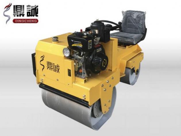 點擊查看詳細信息<br>標題：DC850C座駕式壓路機 閱讀次數：15804